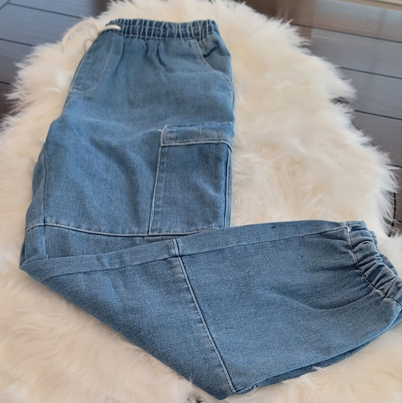 Relaxed Cargo Jeans - Picture 3 of 3